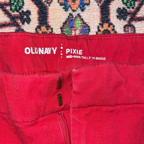 OneNavy Capris - Picture 2 of 2